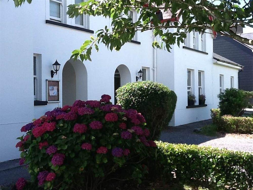 The Old Cable Historic House & Seafood Restaurant Hotel Waterville Bagian luar foto